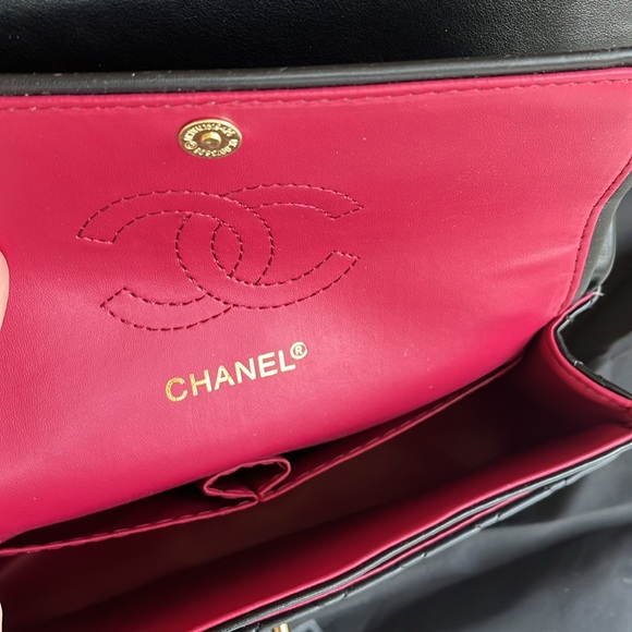 Black Quilted Fashion Bag Purse - Picture 8 of 12